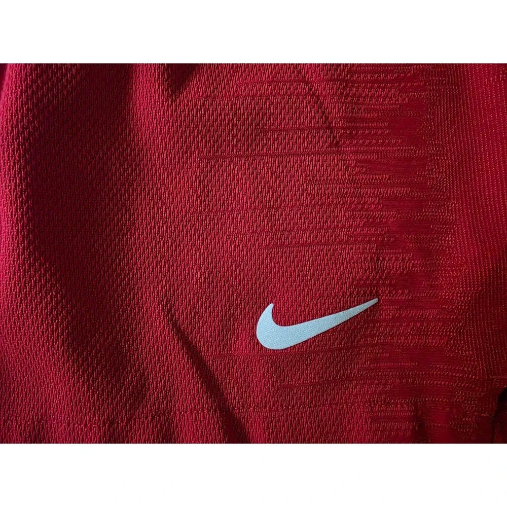 Nike boy Vaporknit Kids Red Soccer Training Shorts Medium Lightweight Breathable